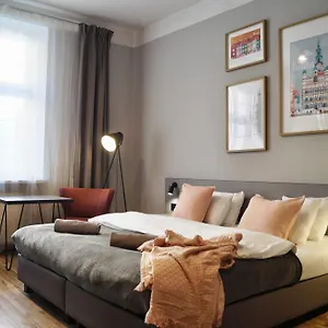 Wozna 11 Stare Lejlighedshotel